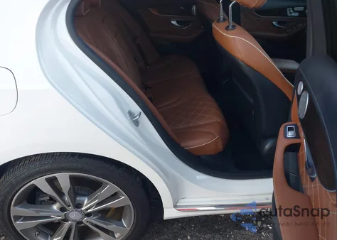 2016 Mercedes-Benz C 300 из США, поврежденный, VIN 55SWF4JB3GU154521